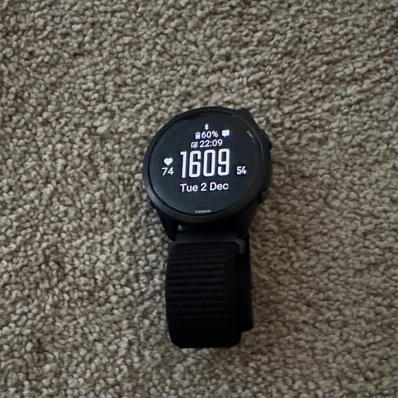 Garmin Forerunner 265 Black and Gray Smartwatch - Picture 2 of 5